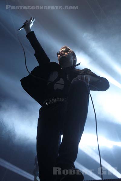 KASABIAN - 2011-11-22 - PARIS - Zenith - 